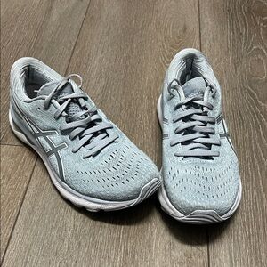 ASICS Nimbus 24 Light blue Sneakers